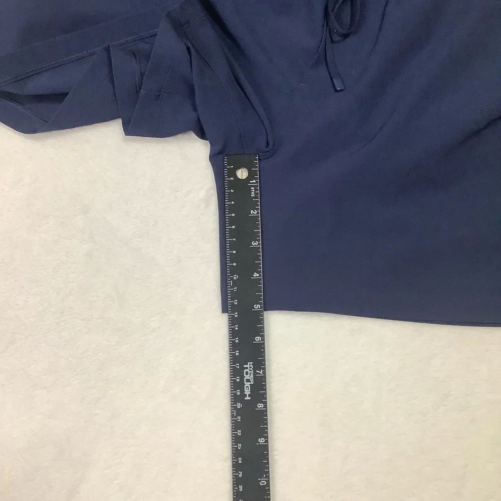 Lululemon Pool Short 5” Sz Medium Navy